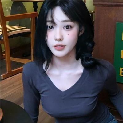 卡门和罗拉海报