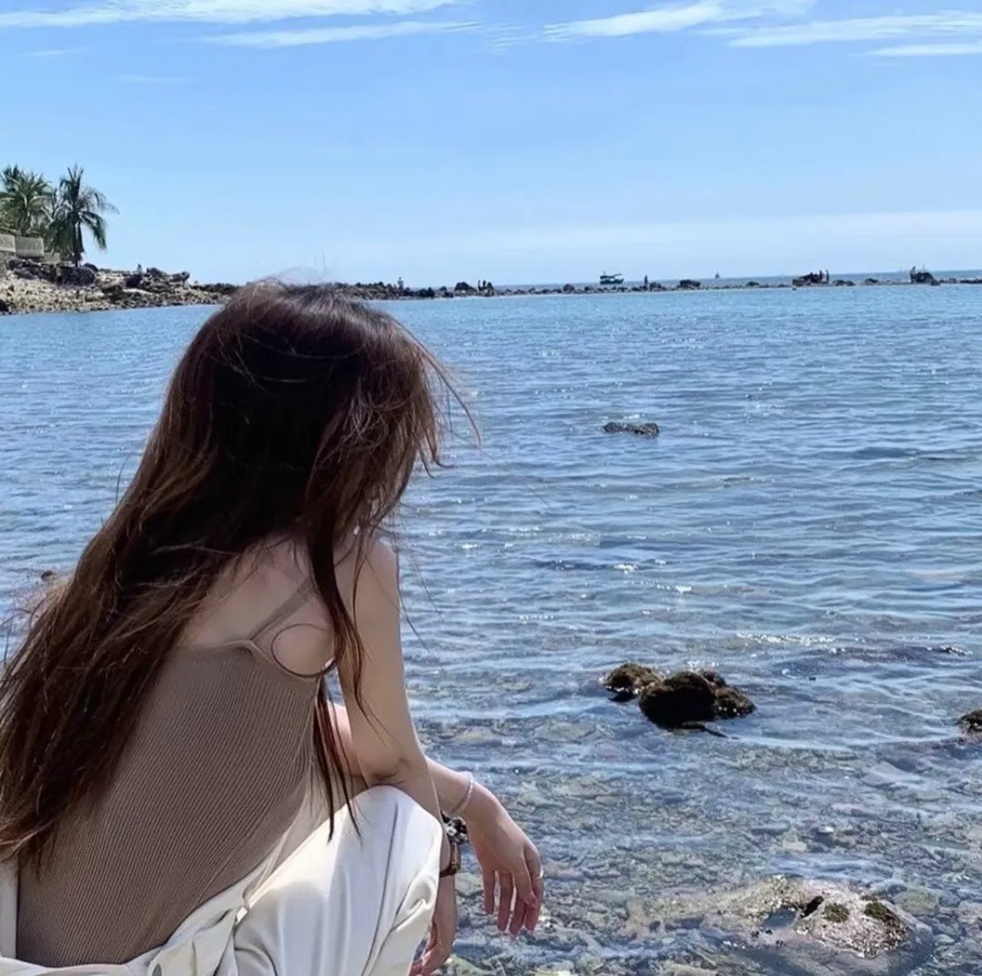 雨中曲海报